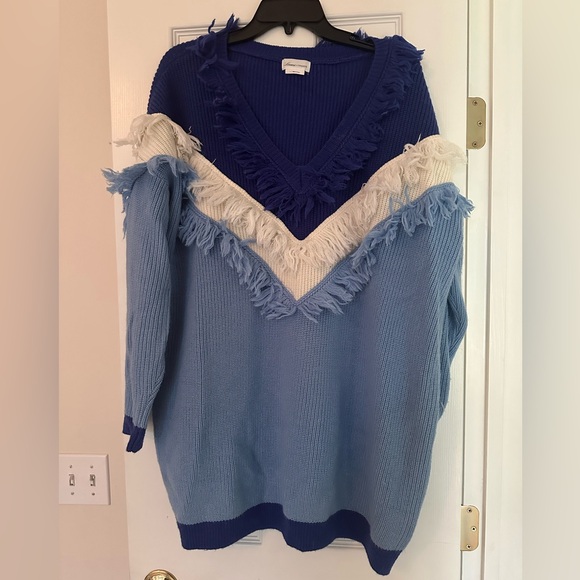 Lovers+Friends Nikki Chevron Fringe Sweater/Dress size L - Picture 6 of 6
